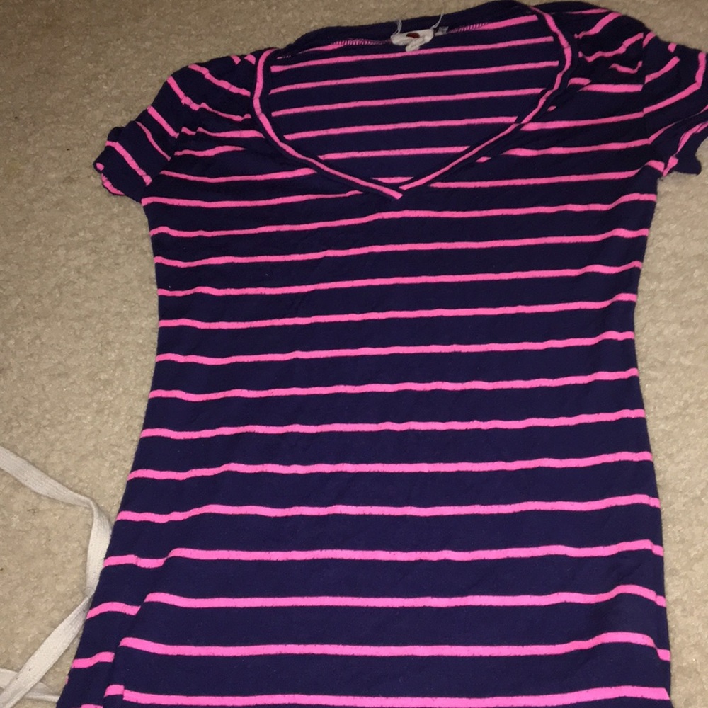 V neck shirt